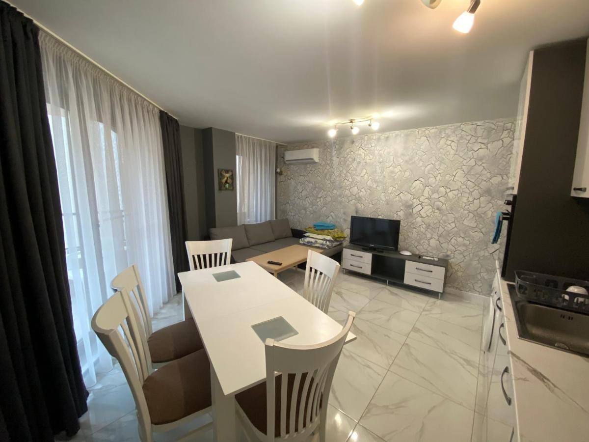 Markapart 2 - Apartment In Downtown Ruse Exteriér fotografie